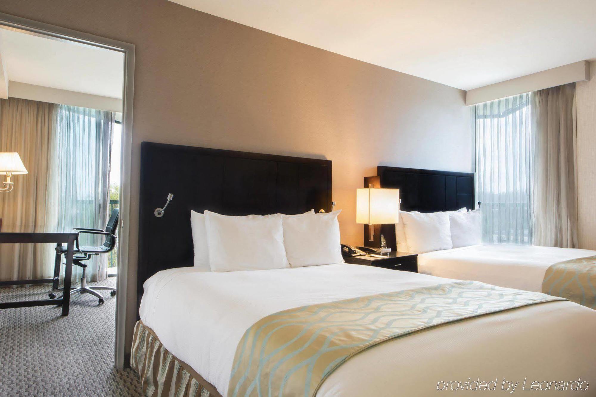 Doubletree By Hilton San Diego Hotel Circle Esterno foto