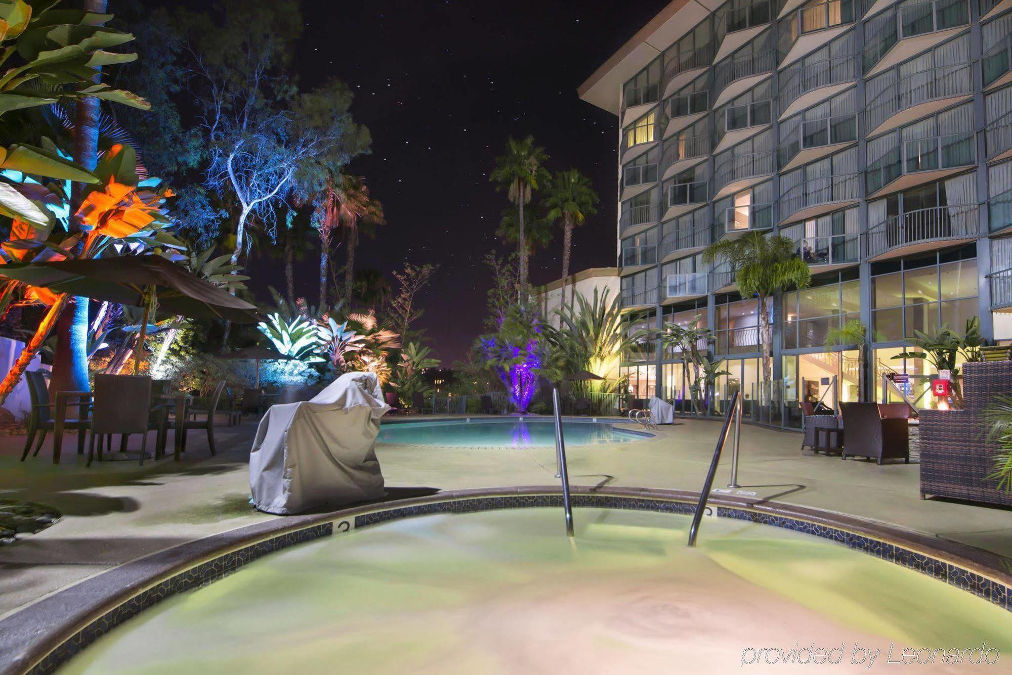 Doubletree By Hilton San Diego Hotel Circle Esterno foto